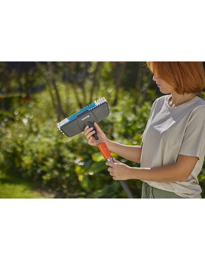 GARDENA Cleansystem Spazzolone hard per superfici grandi e resistenti