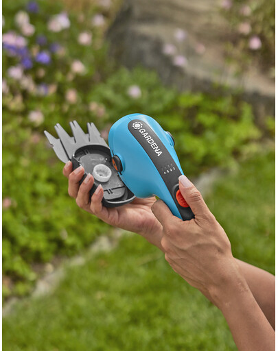 GARDENA Set Forbici a batteria per erba e per siepi ClassicCut Li